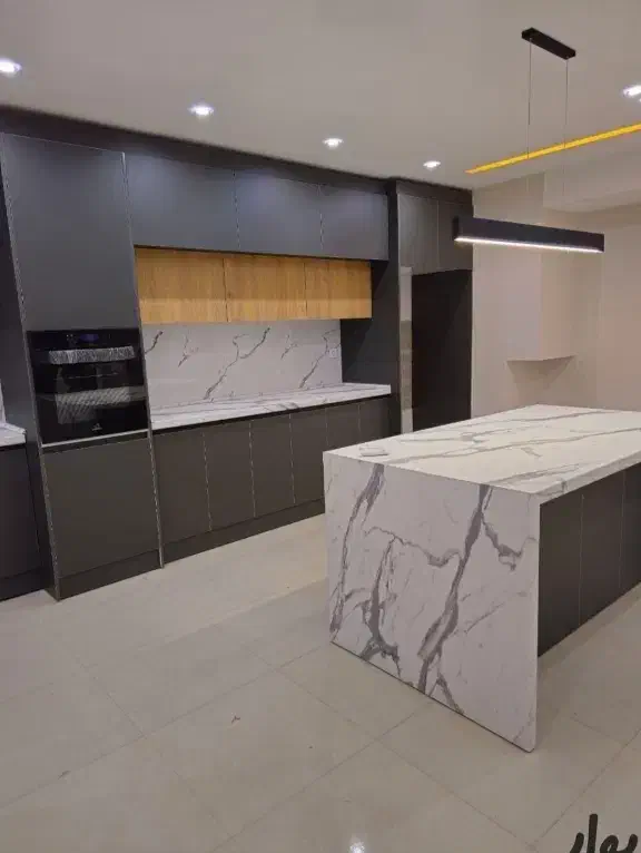 منزل 2طبقه مجزا 230 متر ام 4// سرباز ایثارگران|فروش خانه و ویلا|شیراز, آبیاری|دیوار