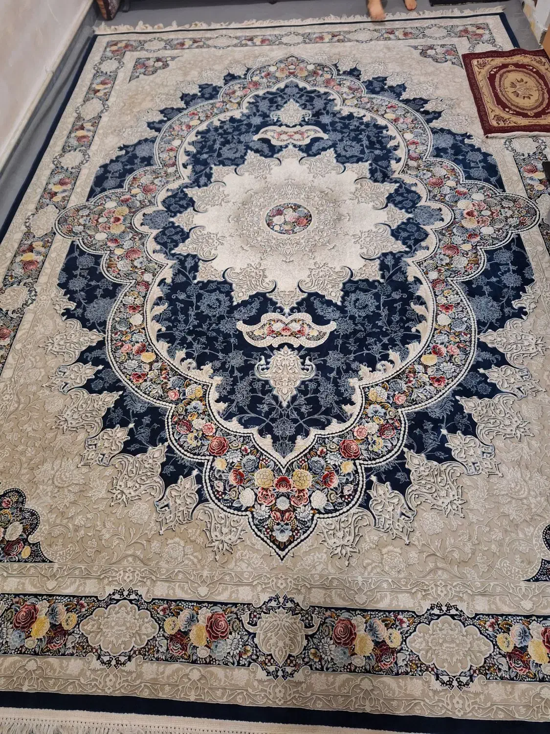 فرش ۹متری۱۲۰۰ شانه|فرش|چهارباغ, |دیوار