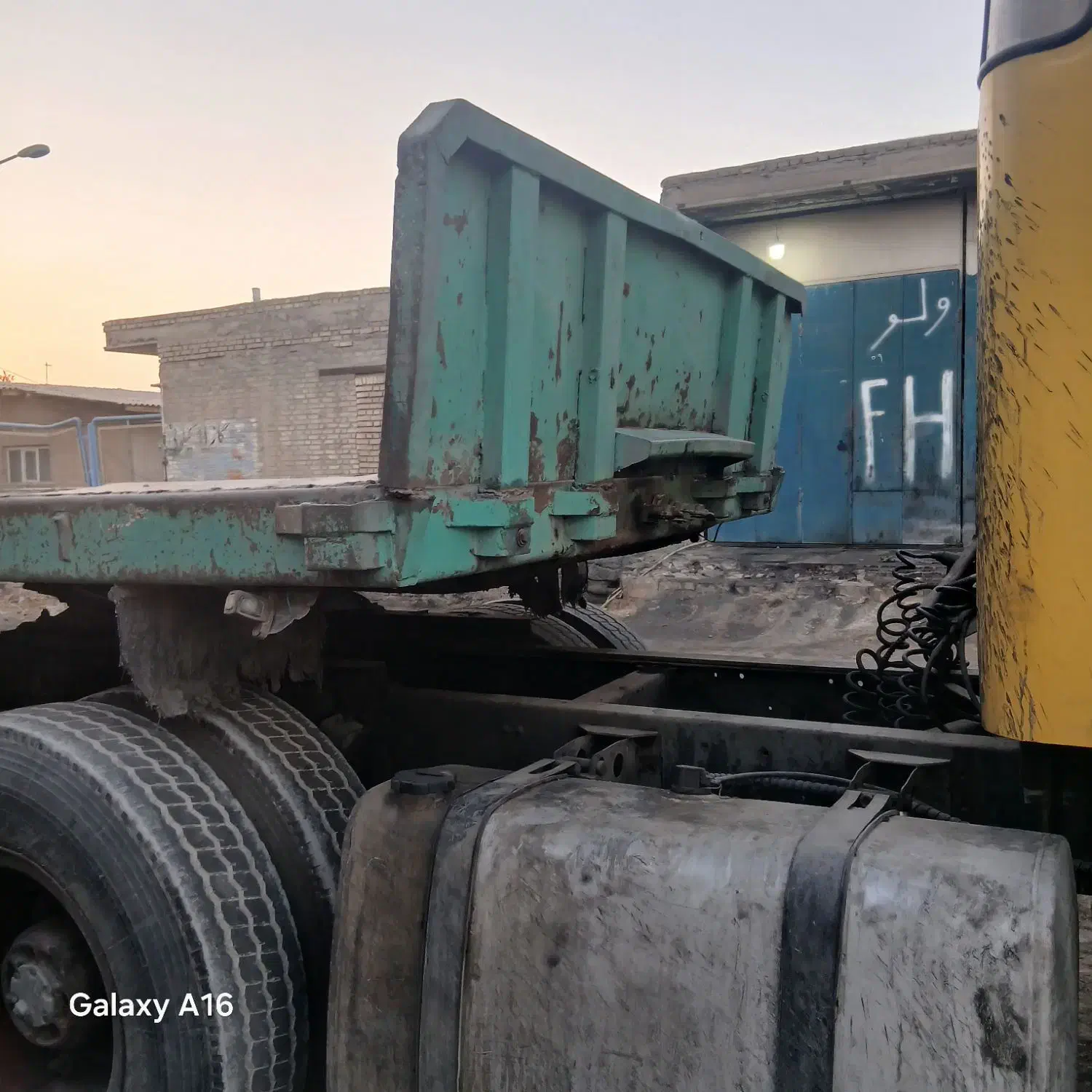 تریلی کفی ایران کاوه فول بزرگ تمیز|خودرو سنگین|باوی, |دیوار