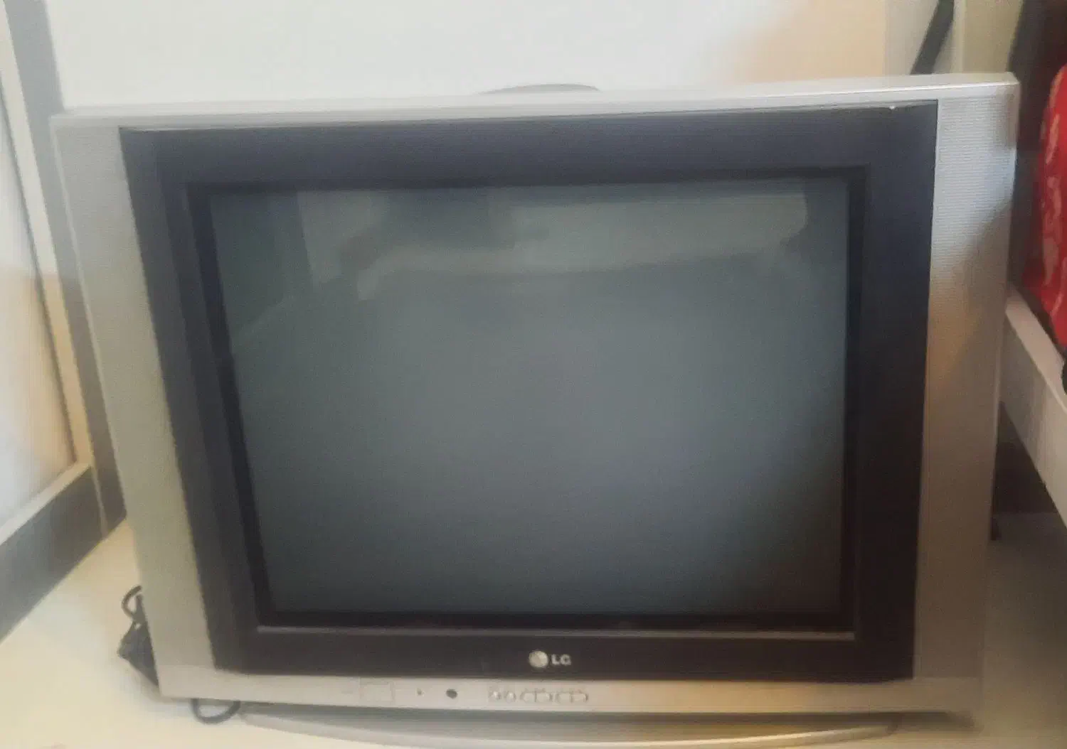 تلویزیون ال جی ۲۱ اینچ|تلویزیون و پروژکتور|بجنورد, |دیوار