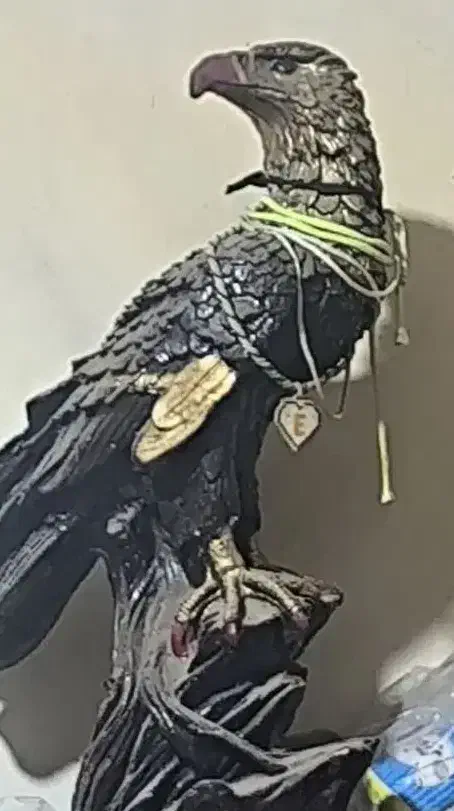 مجسمه گرگ وشاهین|مجسمه، تندیس، ماکت|ایلخچی, |دیوار