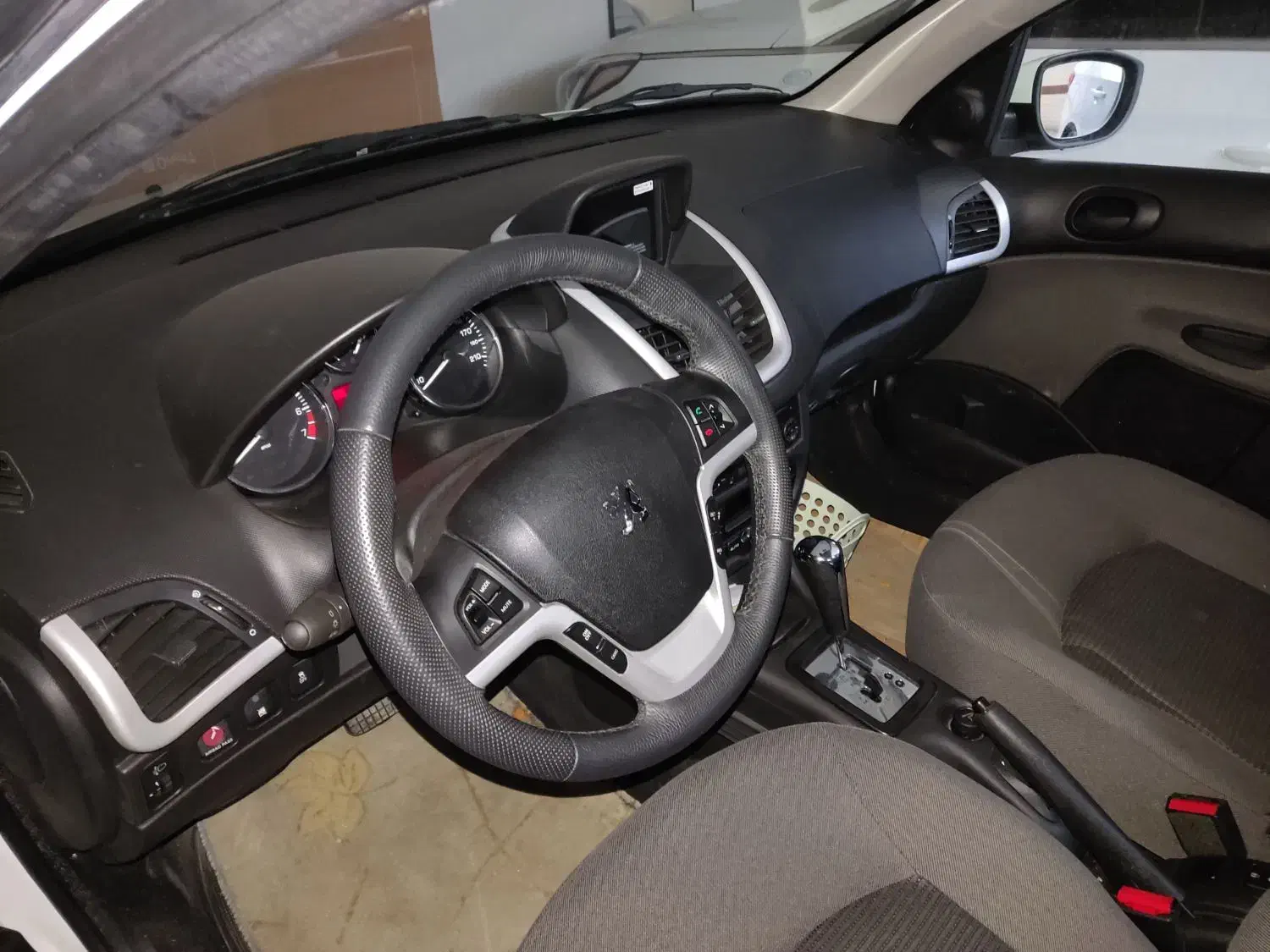 207 فول اتومات مشابه صفر|خودرو سواری و وانت|رشت, دیلمان|دیوار