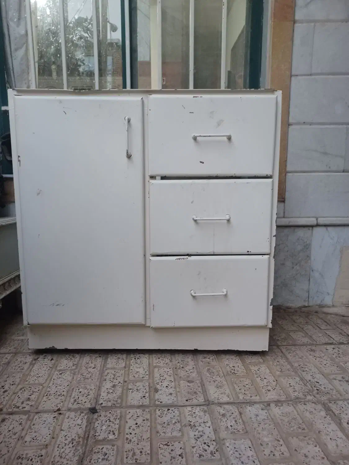 میزتلویزیون سنگ اپن کفش گلدان طوقه فرغون لباس شیشه|حراج|مشهد, شهرک مهر آباد|دیوار