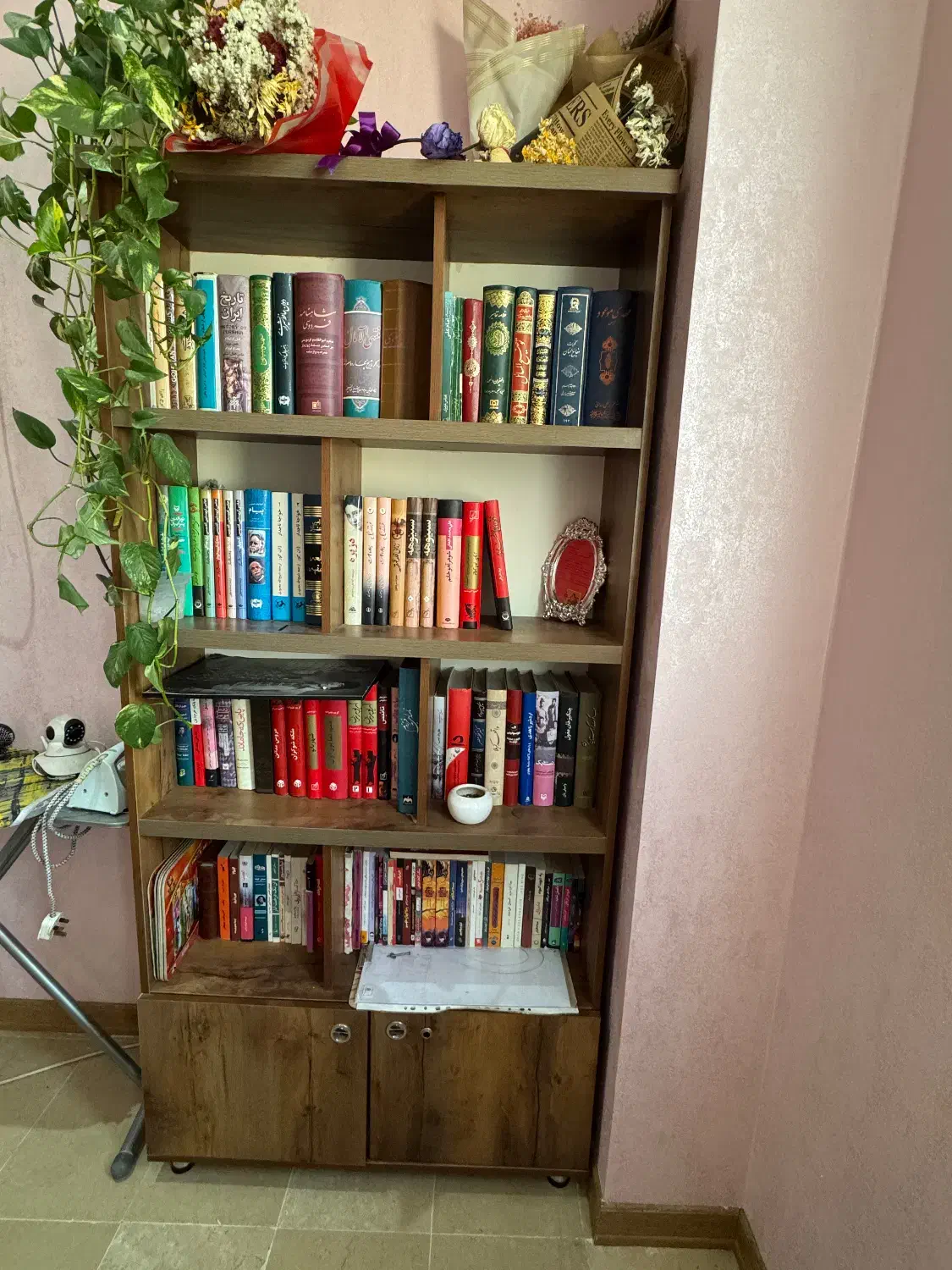 کتابخانه و میز تحریر|کتابخانه، شلف، قفسه‌های دیواری|تهران, صادقیه|دیوار