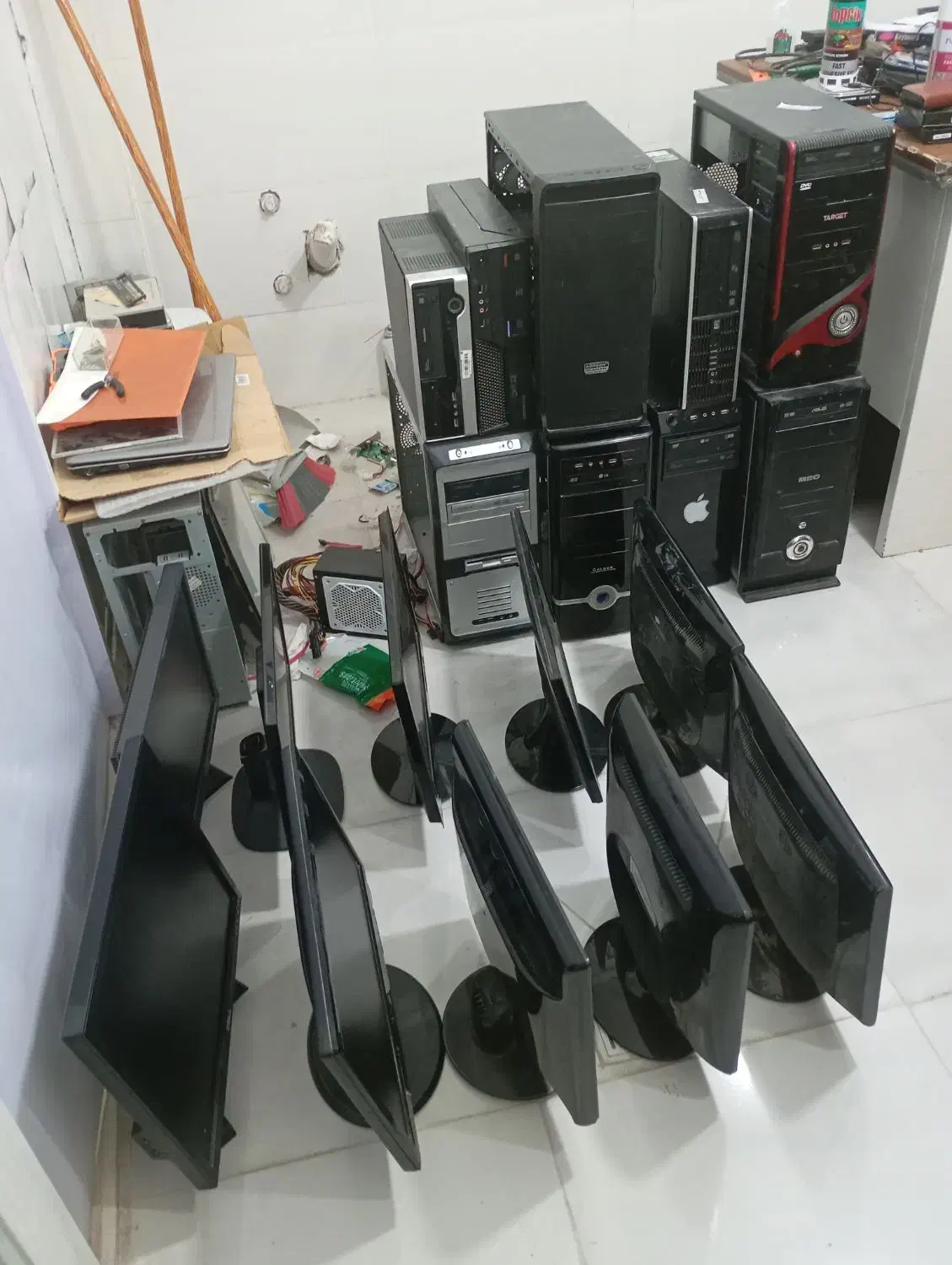 کیس با مانیتور|رایانه رومیزی|بندر دیر, |دیوار