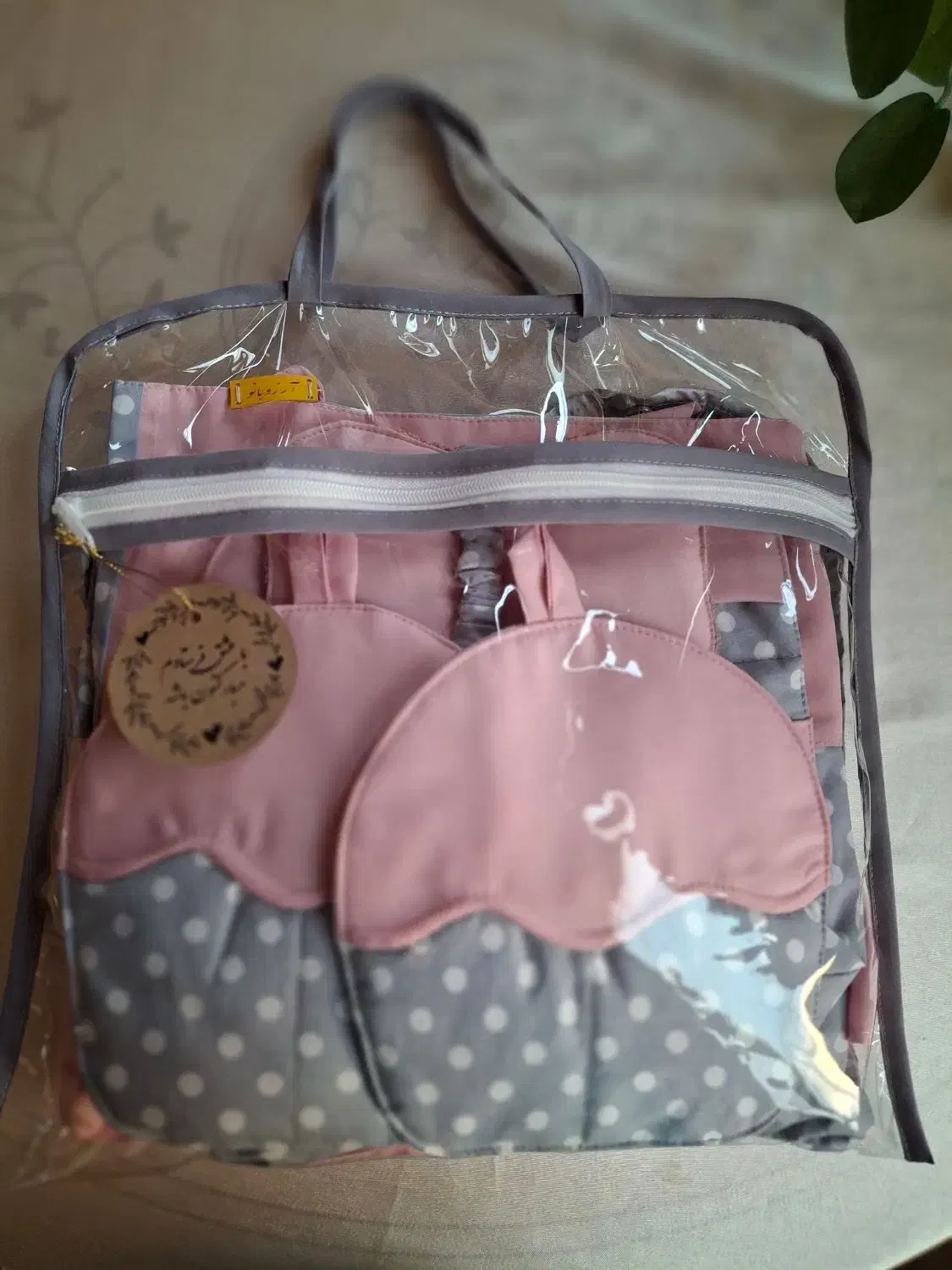 نیم ست جذاب دخترونه خال خالی طوسی صورتی پاستیل|سفره، حوله، دستمال آشپزخانه|تهران, هاشمی|دیوار