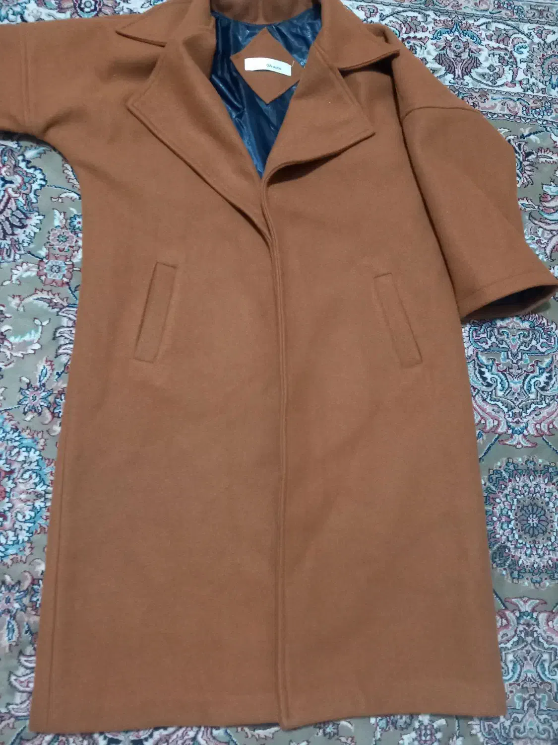 پالتو و شال|لباس|رشت, فلسطین|دیوار