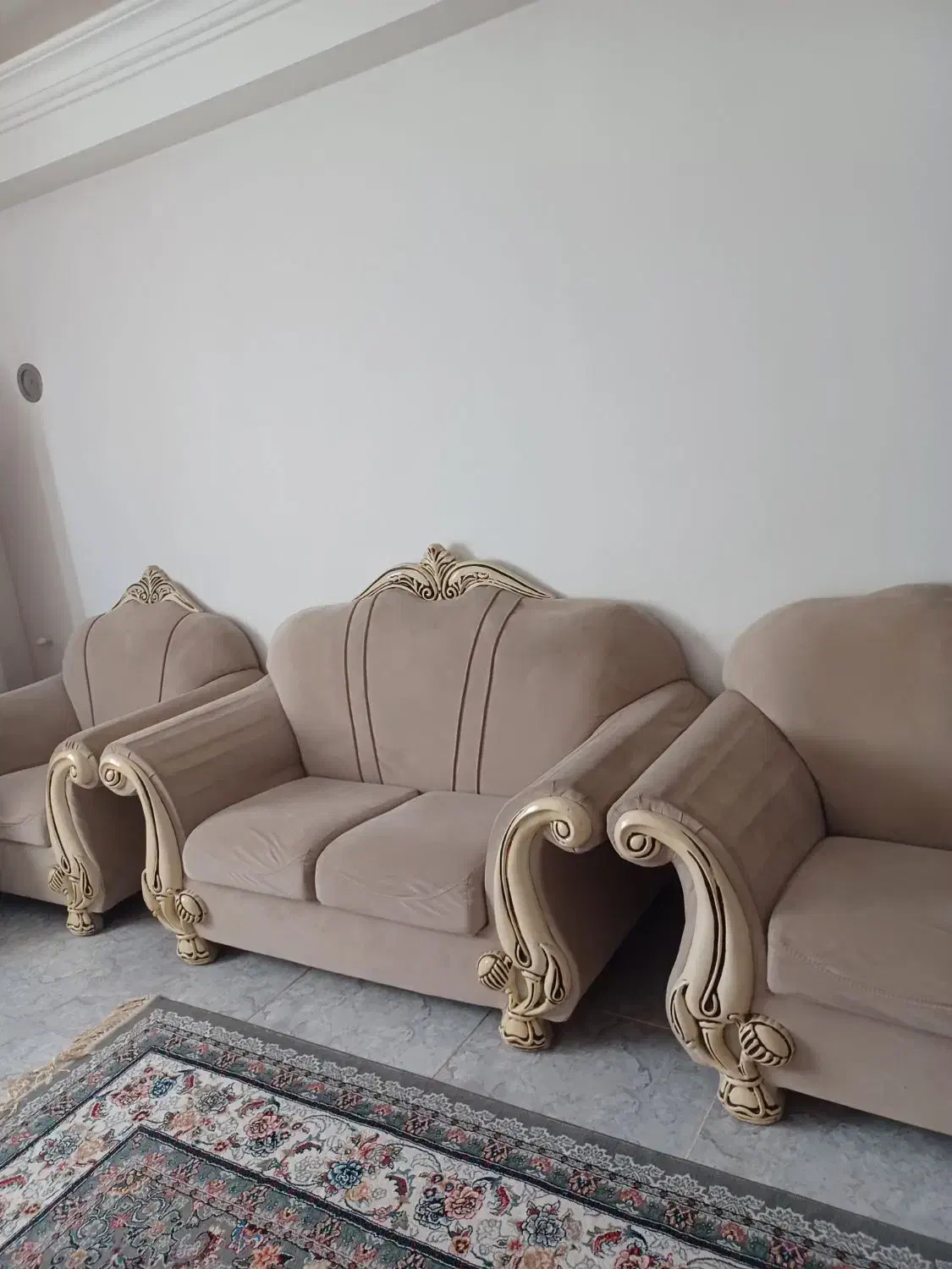 مبل ۶نفره|مبلمان خانگی و میز عسلی|کوچصفهان, |دیوار