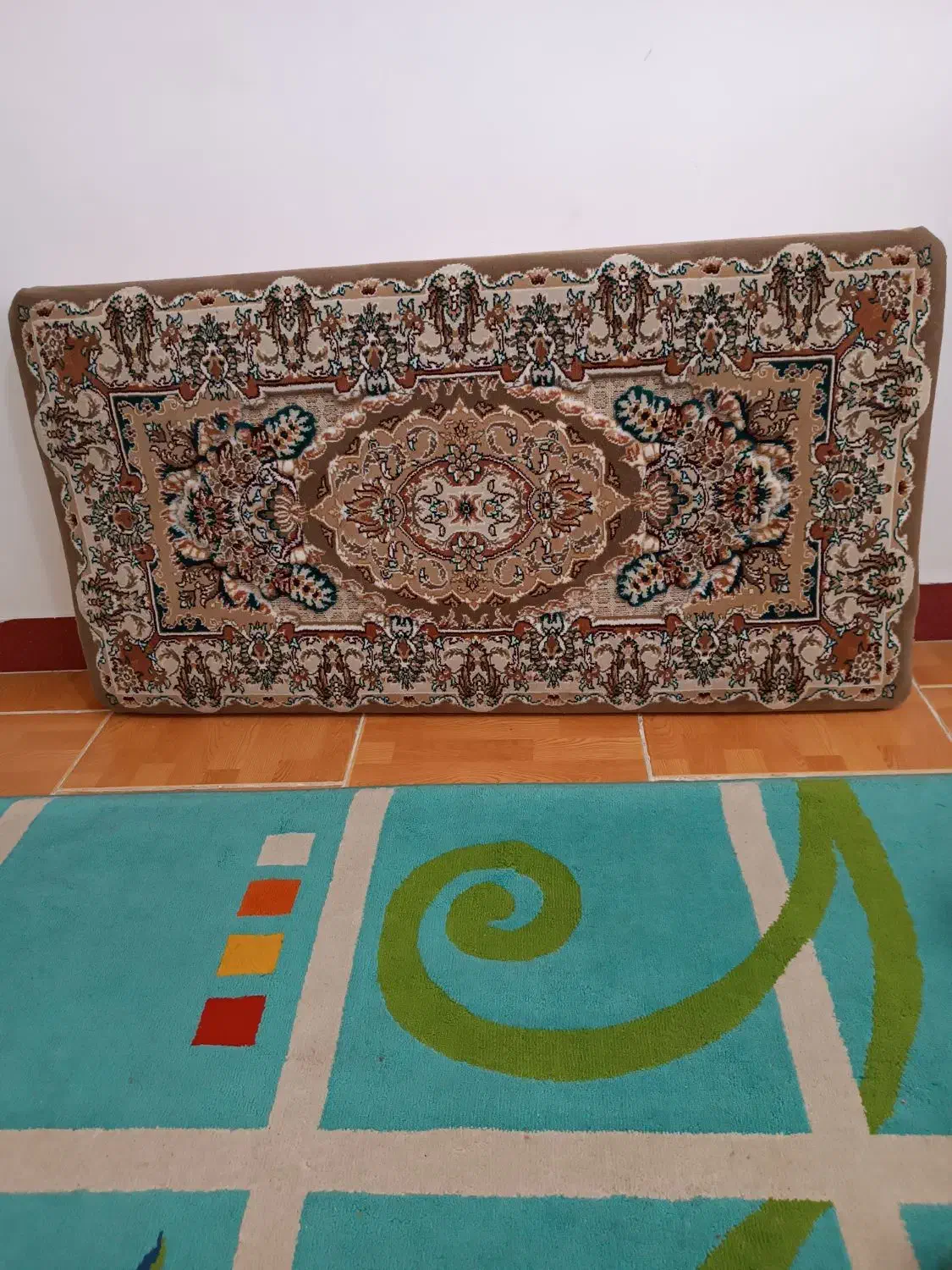 پشتی|پشتی|محمدشهر, محمدشهر|دیوار