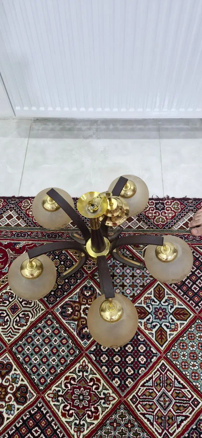 لوستر ۵ شاخه صحیح وسالم|لوستر و چراغ آویز|محمدشهر, همایون ویلا|دیوار