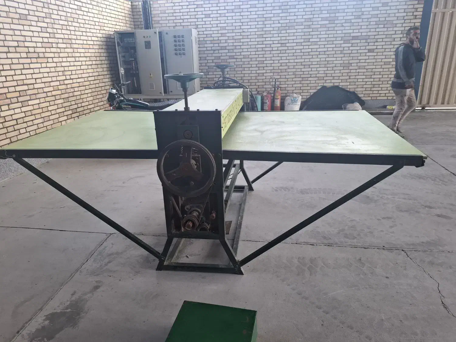 دایکات|ماشینآلات صنعتی|خسروشاه, |دیوار