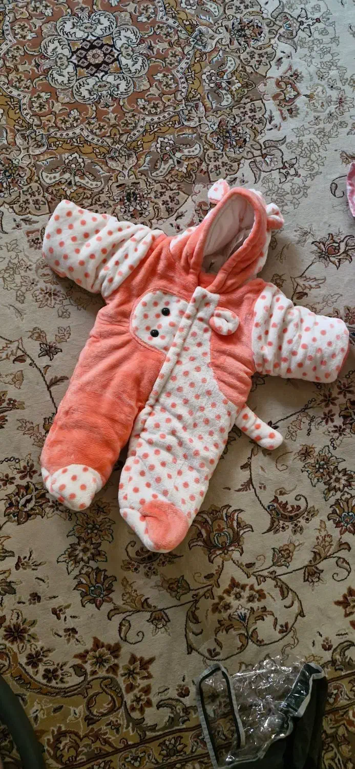 سرهم نوزادی تا یک سال تمام|کفش و لباس بچه|تبریز, |دیوار