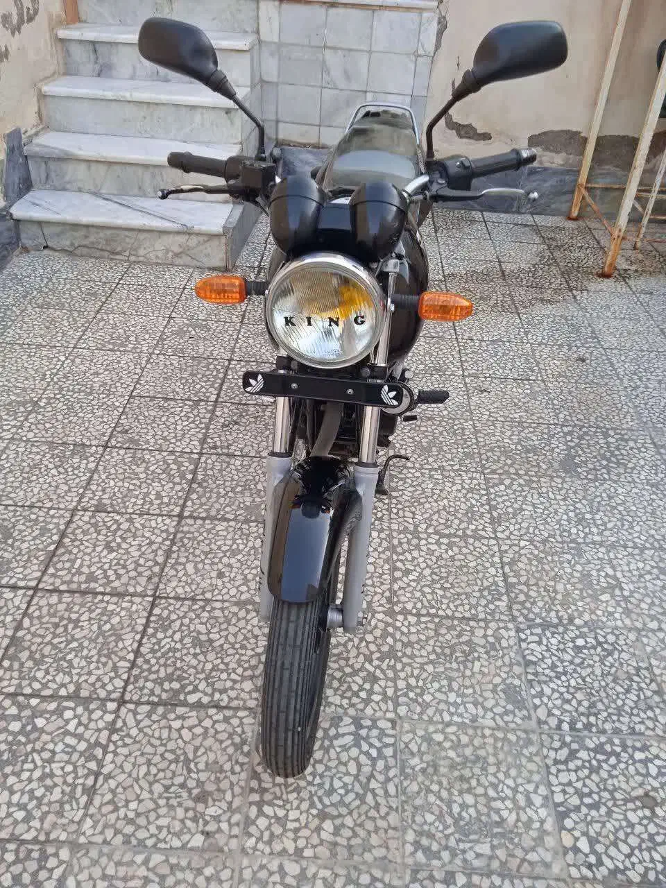 باجاج پالس|موتورسیکلت|کاشان, استرک|دیوار