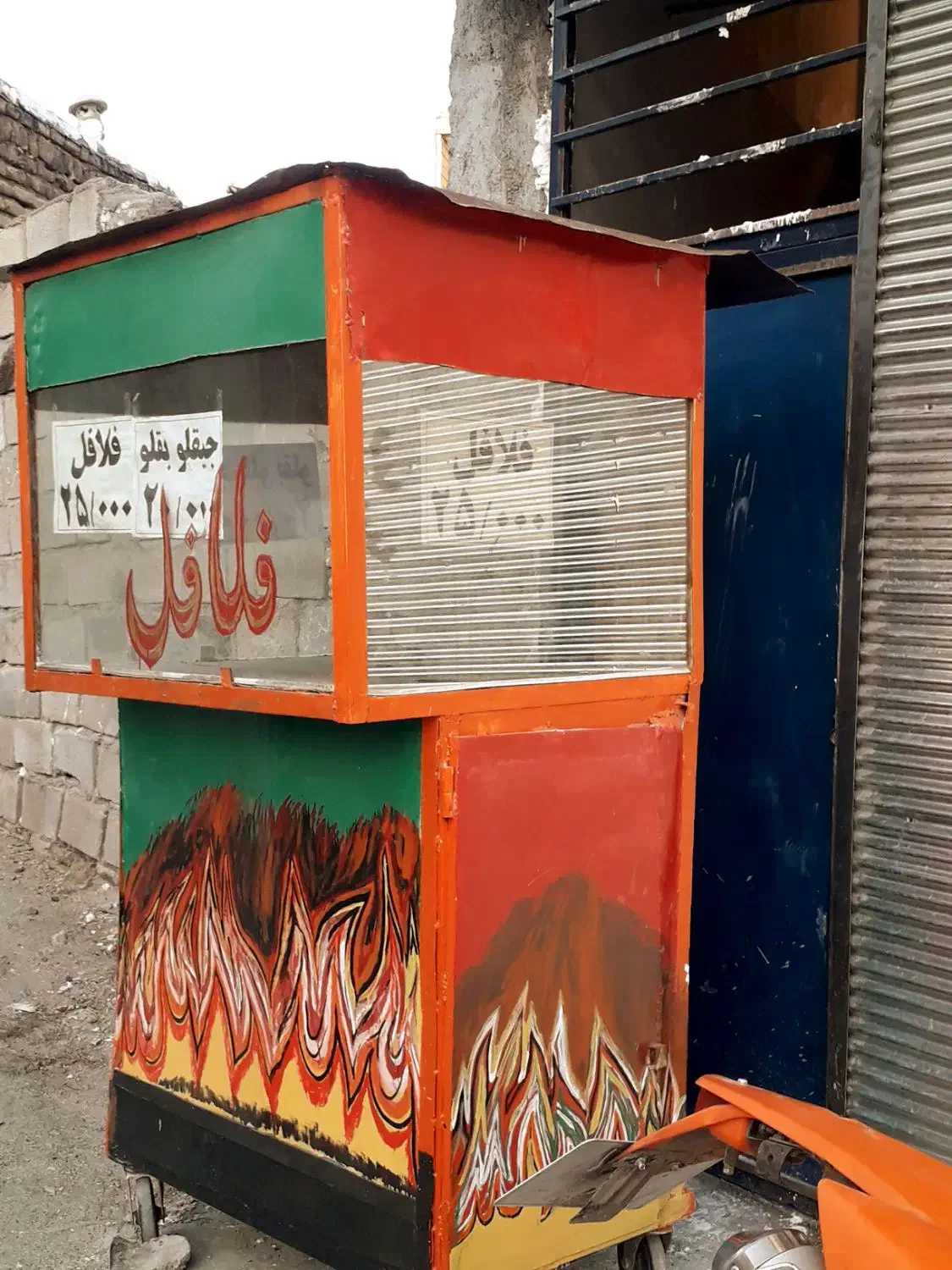 چرخ فلافلی|کافیشاپ و رستوران|کرمانشاه, |دیوار