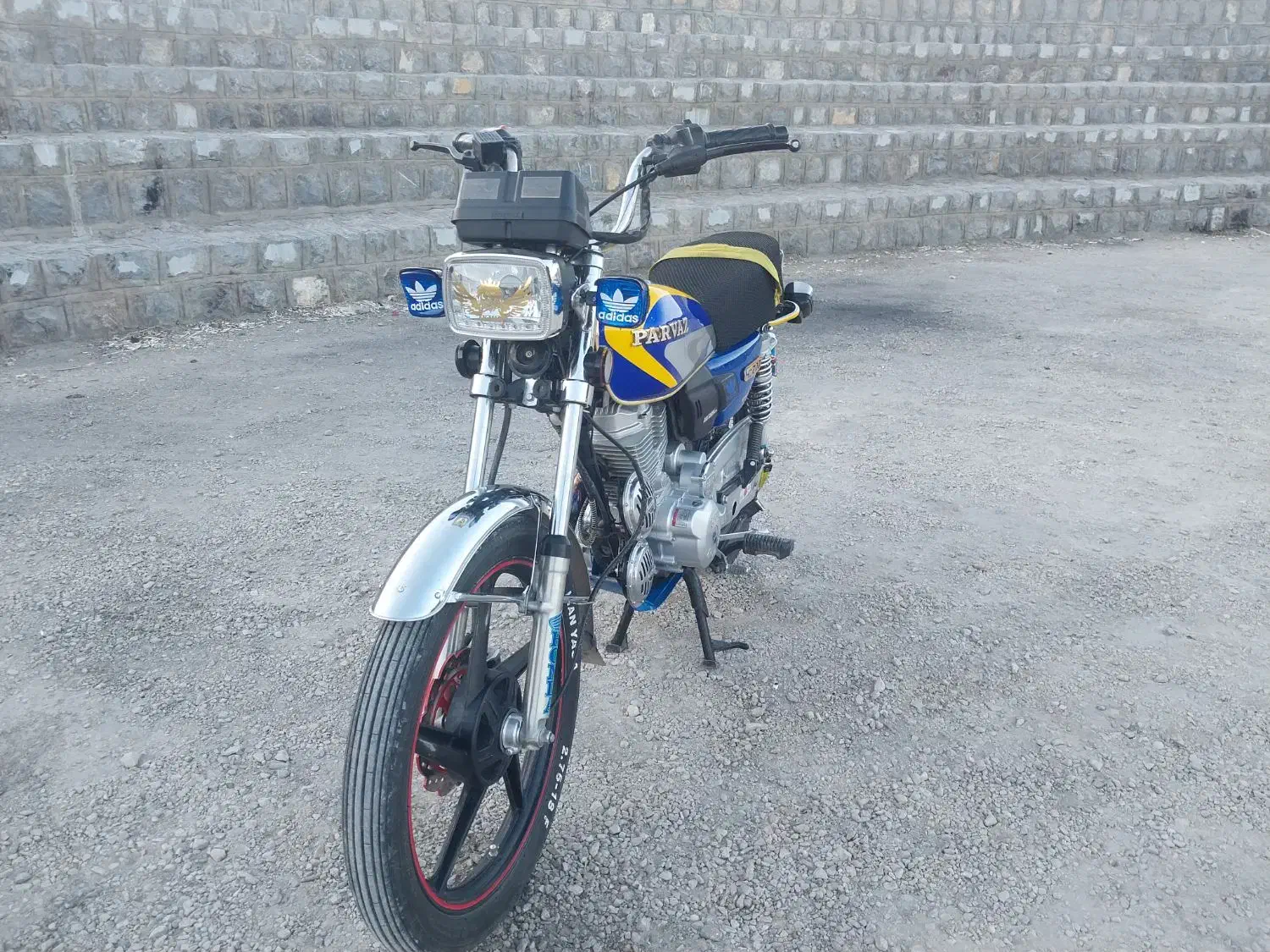 200پرواز کاربرات ۱۴۰۱|موتورسیکلت|مبارکه, |دیوار