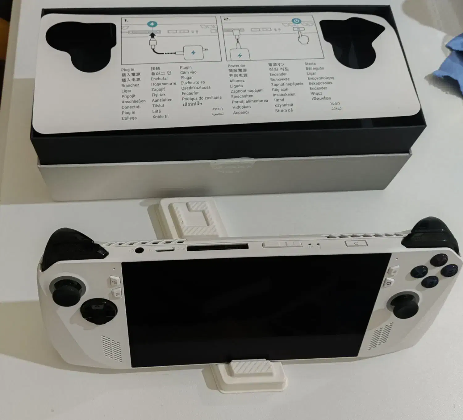 راگ الای asus rog ally Z1Eبا باتری ارتقا یافته|کنسول، بازی ویدئویی و آنلاین|تهران, ترمینال غرب|دیوار