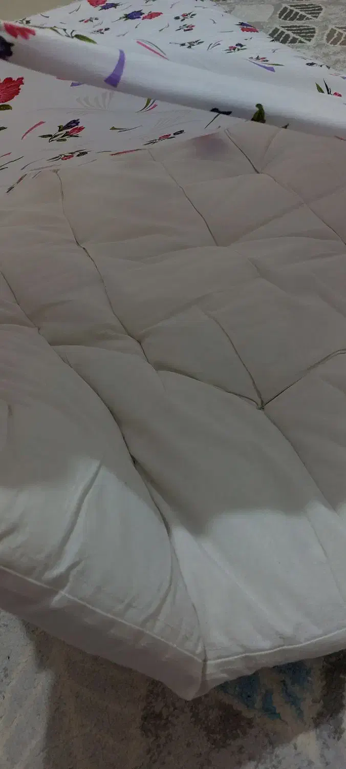 تشک مهمان|رختخواب، بالش، پتو|فولادشهر, B2|دیوار