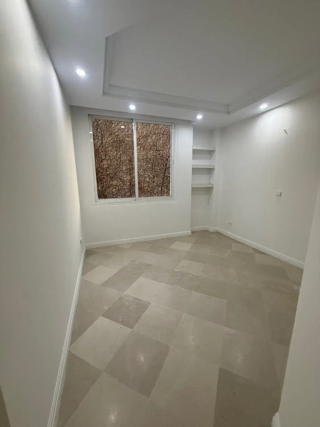 نیاوران،مرجان،۱۰۰ متر ۲ خواب