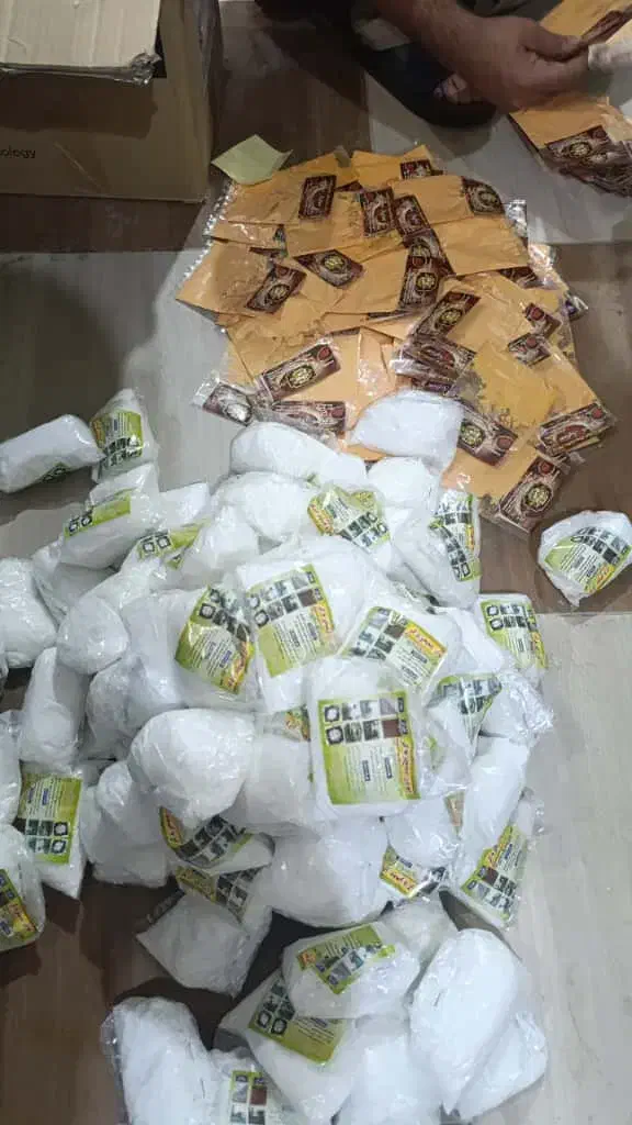 معجزه گر|مواد شوینده و دستمال کاغذی|آغاجاری, |دیوار