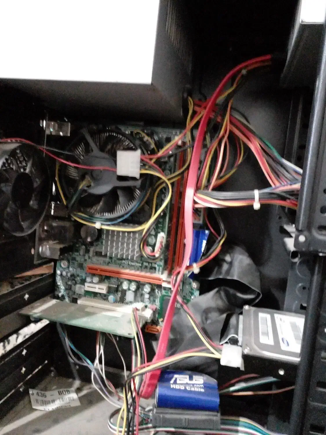 یک عدد کامپیتوروندوز ۷|رایانه رومیزی|ایلخچی, |دیوار