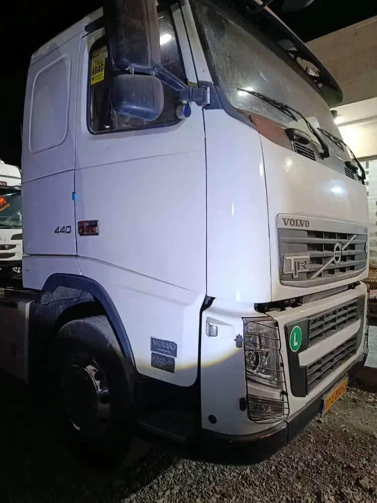 کشنده اف اچ  ۴۴۰ مدل ۹۰ تک محور|خودرو سنگین|سیرجان, |دیوار