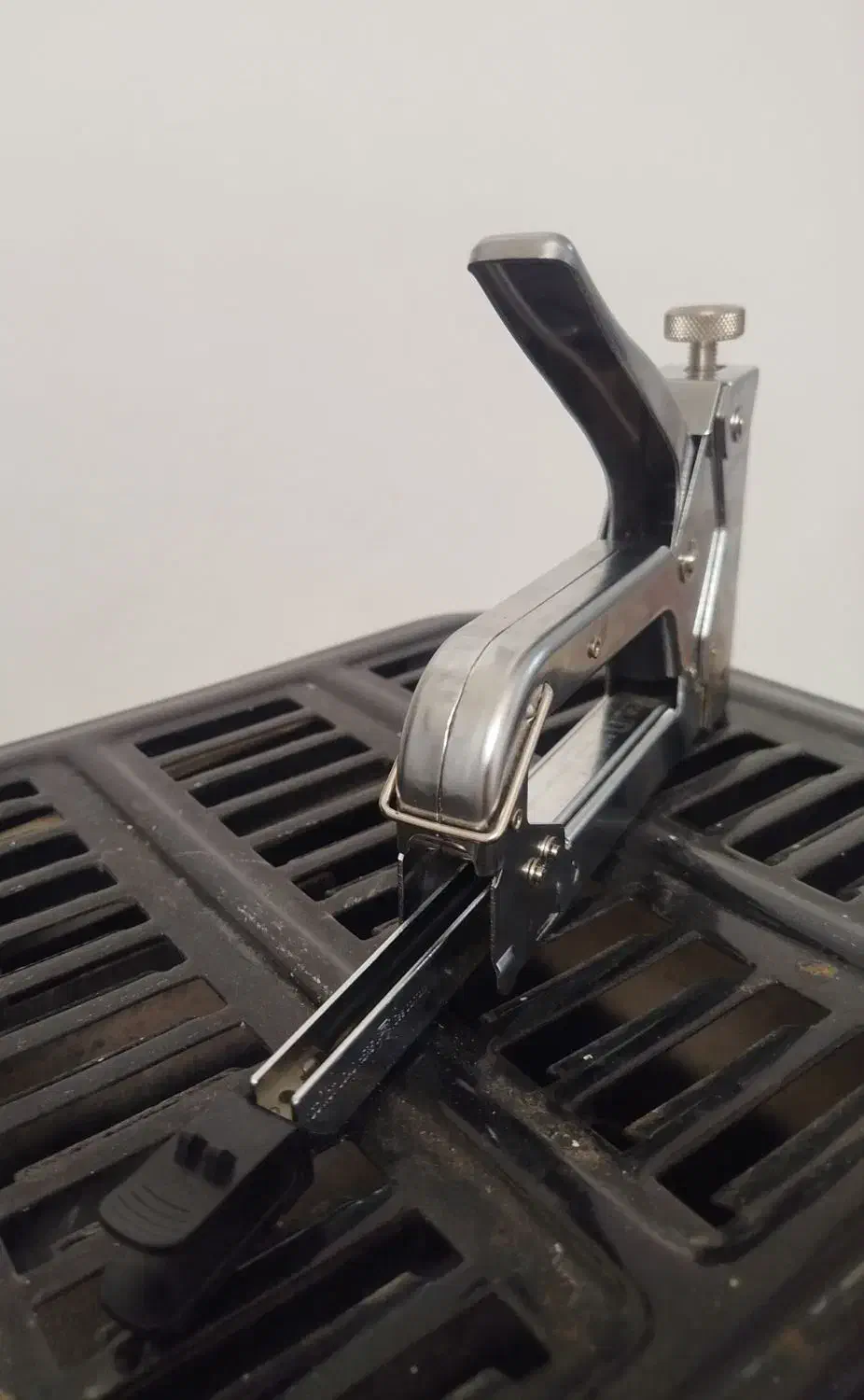 دستگاه منگنه کوب صنعتی|ابزارآلات|تهران, صاحب الزمان|دیوار