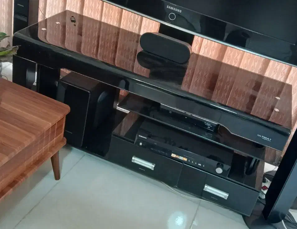 میز تلویزیون|میز تلویزیون|اصفهان, جلالیه|دیوار