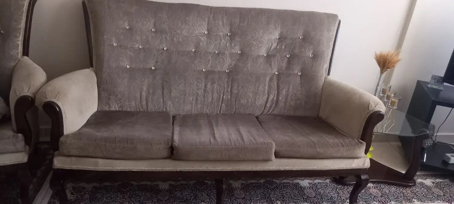 مبل ۷ نفره و میز ناهار خوری|مبلمان خانگی و میز عسلی|رباطکریم, رباطکریم|دیوار