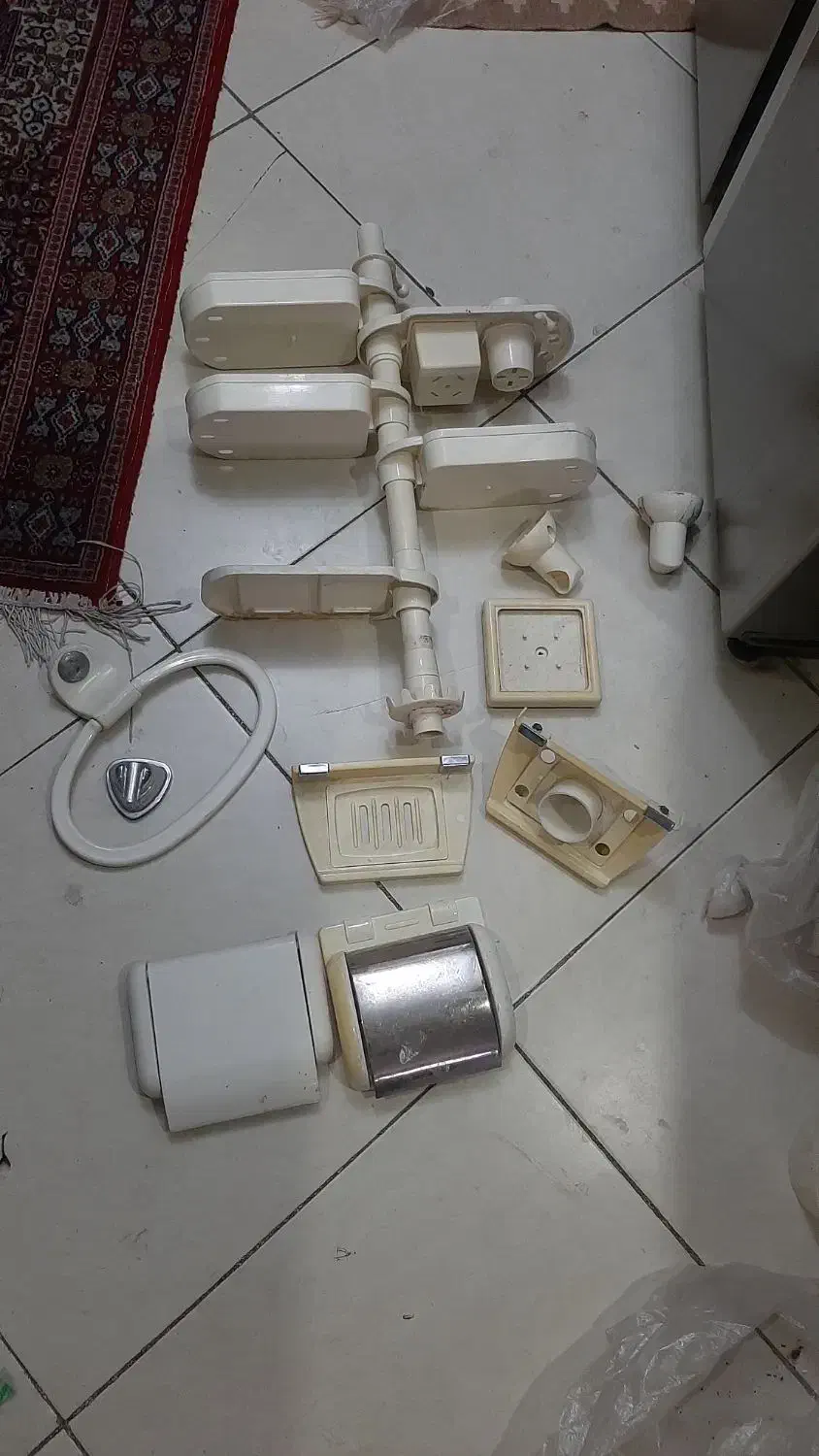 سطل آشغال و قفسه حمام جامایع جا حوله جا حوله|لوازم نظافت|تهران, شادمان|دیوار