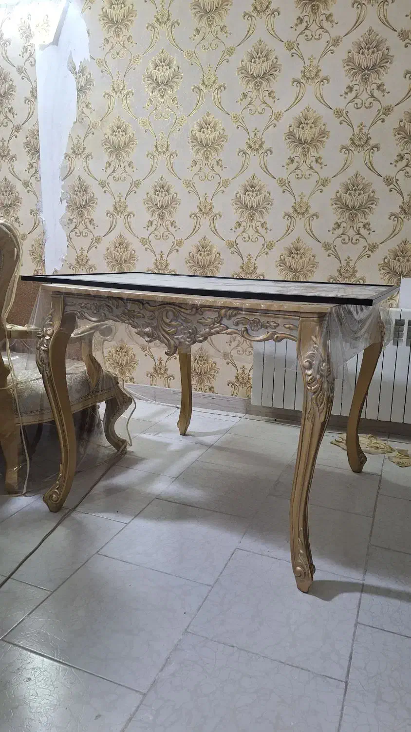 میز تک|میز و صندلی غذاخوری|مشهد, شفا|دیوار