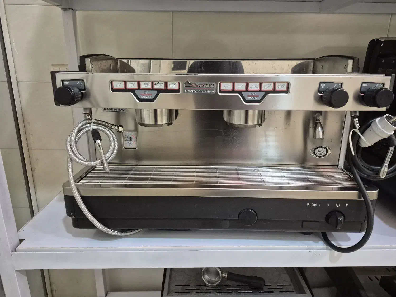 جیمبالی m27|کافیشاپ و رستوران|یزد, |دیوار