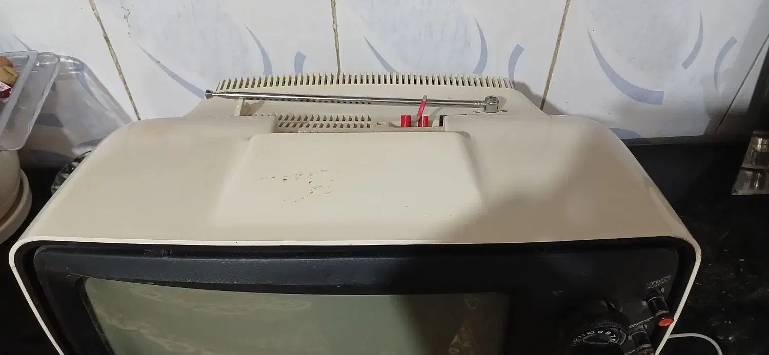 تلوزیون قدیمی|تلویزیون و پروژکتور|آبادان, |دیوار