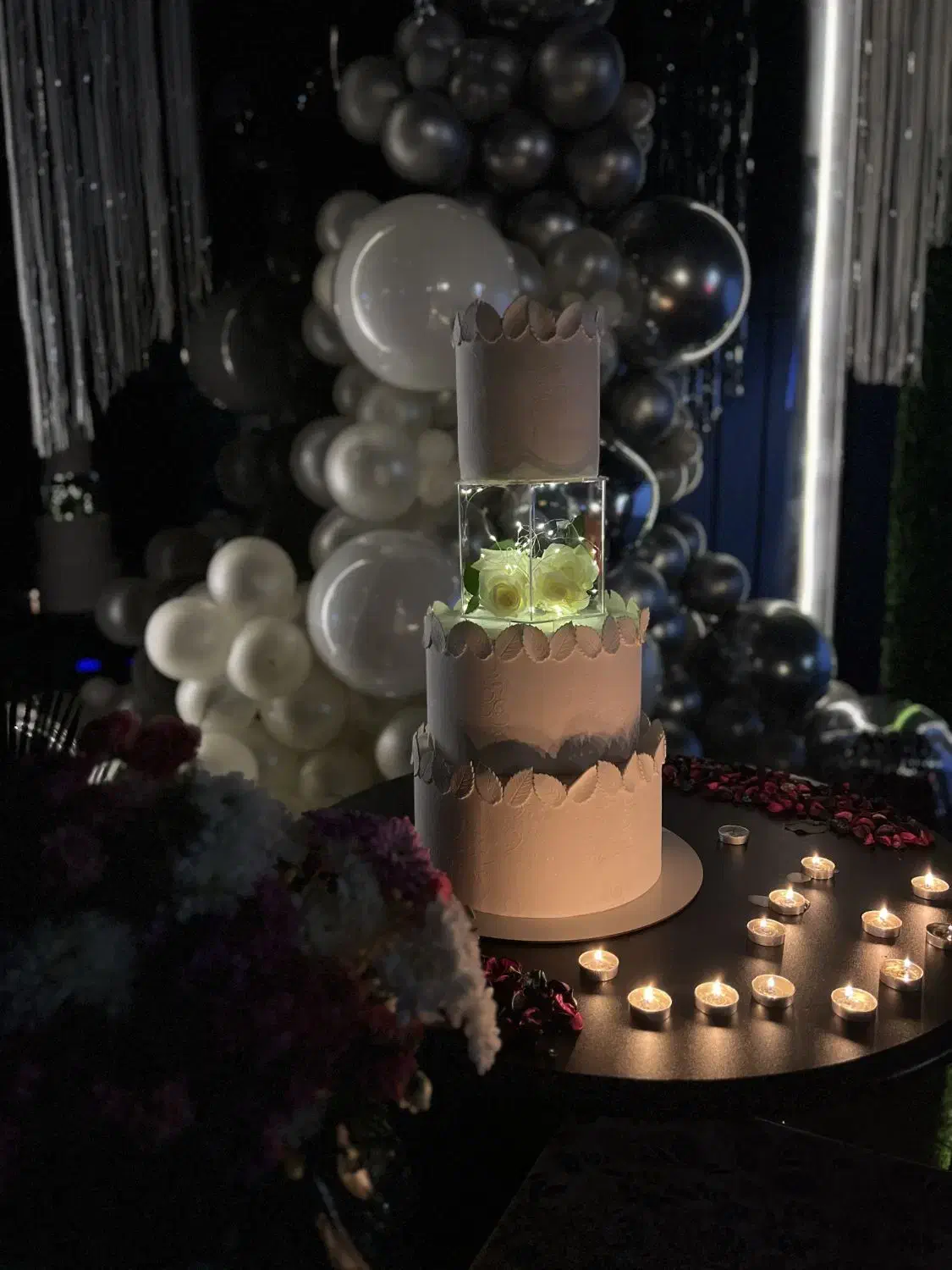 کیک‌های خانگی با کیفیت ممتاز خامه‌ای فوندانت مخملی|خدمات پذیرایی، مراسم|مشهد, هدایت|دیوار