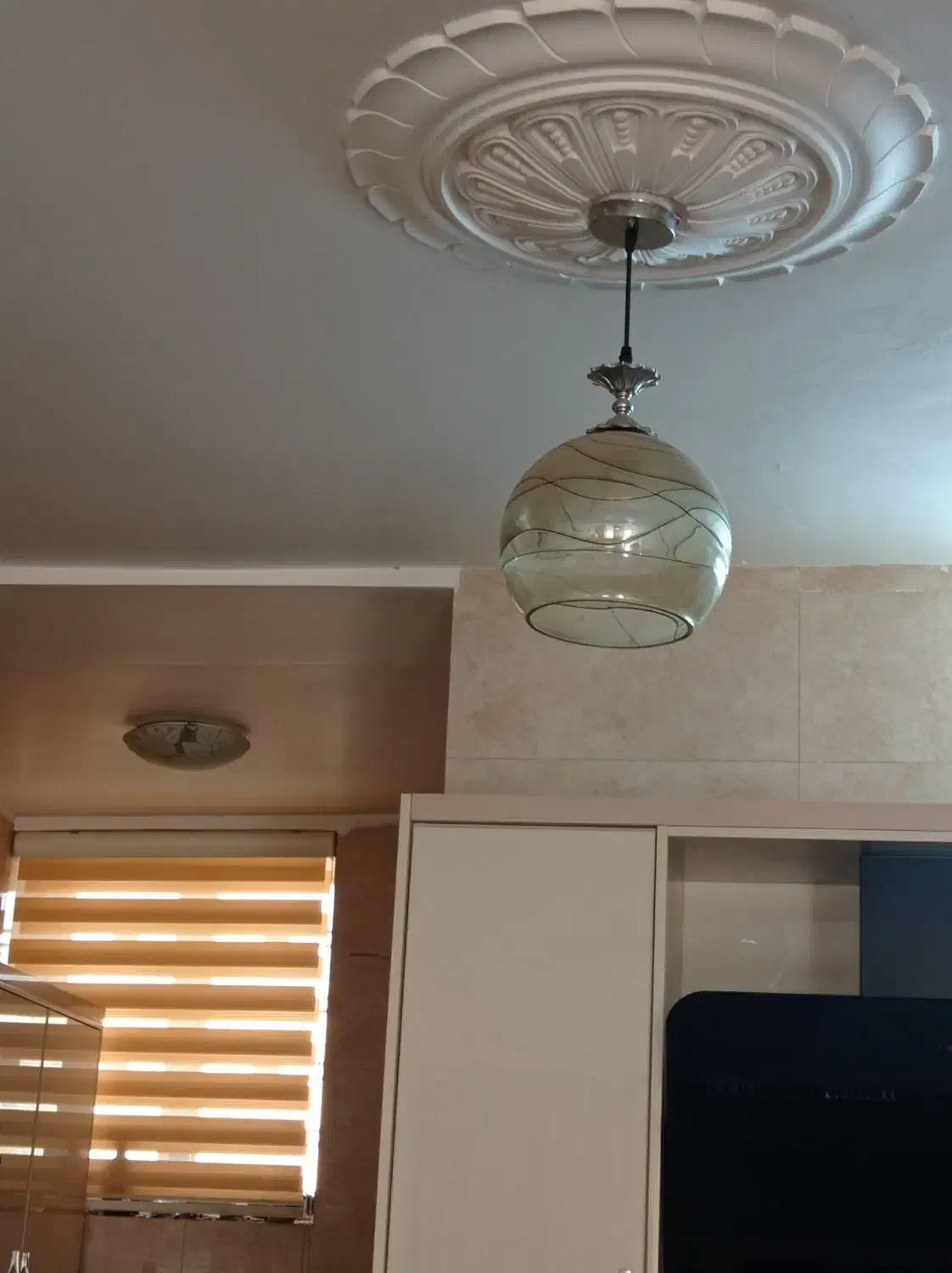 حبابی سقفی|لوستر و چراغ آویز|کازرون, |دیوار