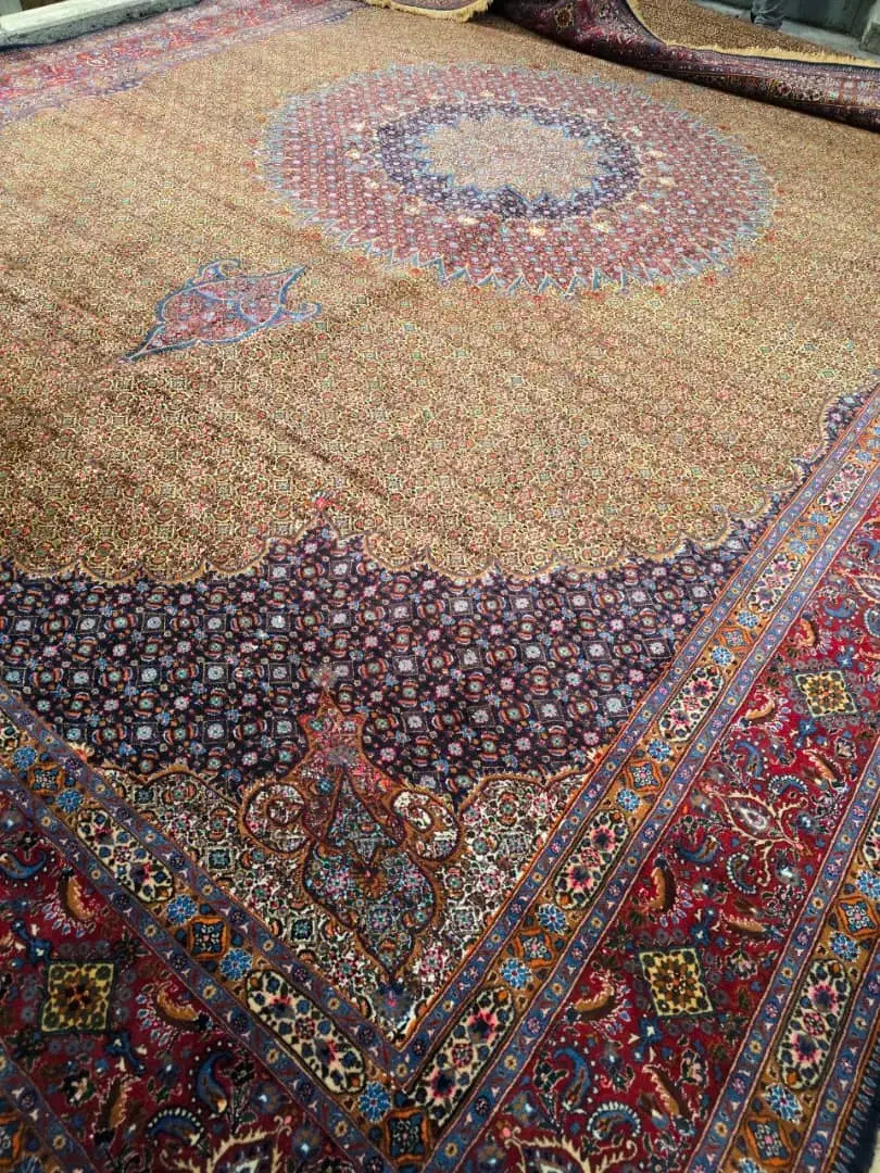 فرش دستباف ۲۴متری کف ابریشم/اقساطی/پرو در منزل|فرش|مشهد, احمدآباد|دیوار