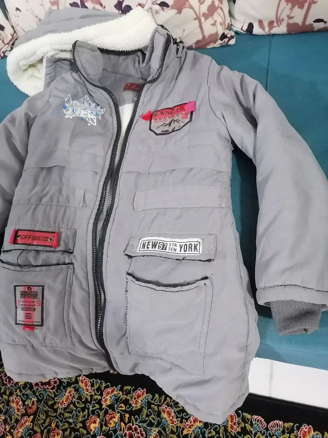 کاپشن دخترونه سایز 3برای 5تا 9نیم 10سال میشه|کفش و لباس بچه|بجنورد, |دیوار