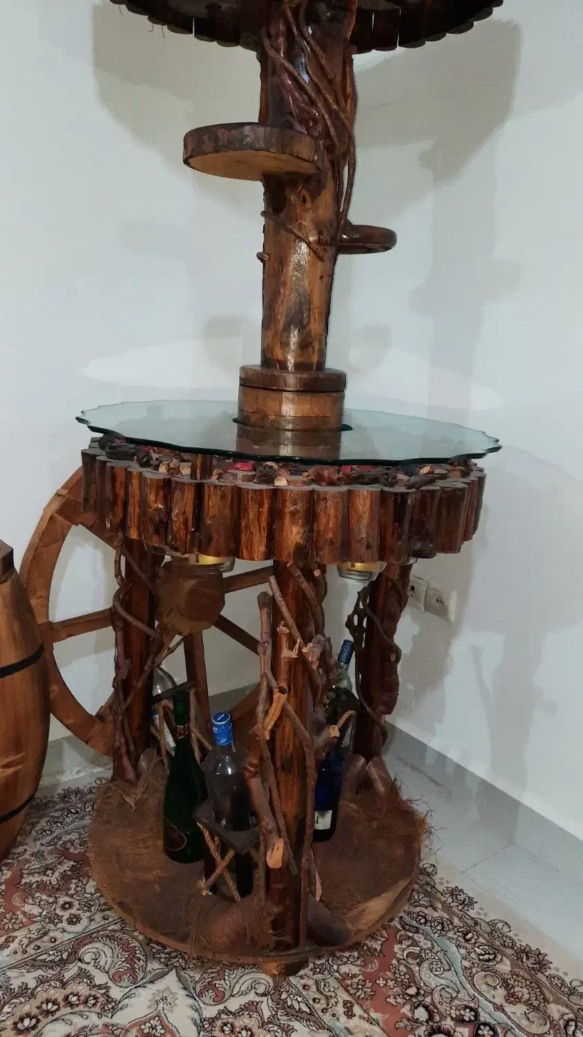 فروش فوری میز بار و صندلی چوب گردو دستساز|صنایع دستی و سایر لوازم تزئینی|نور, |دیوار