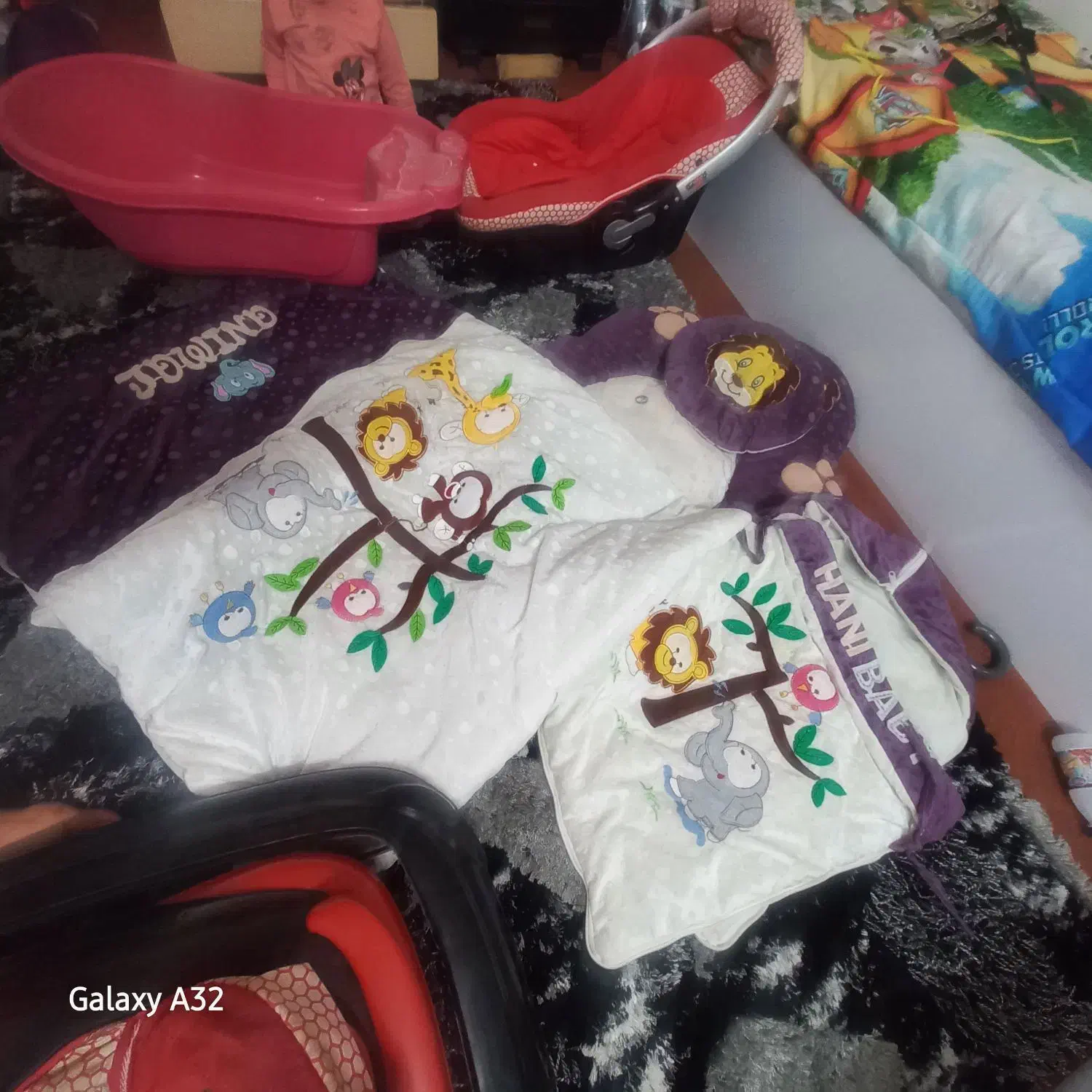 کریر ،روروئک،وان کودک، سرویس خواب کودک|اسباب و اثاث بچه|ابریشم, |دیوار