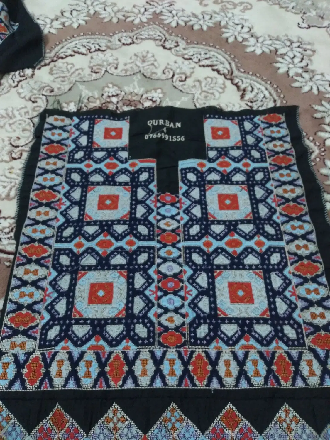 زنچک|لباس|زاهدان, |دیوار