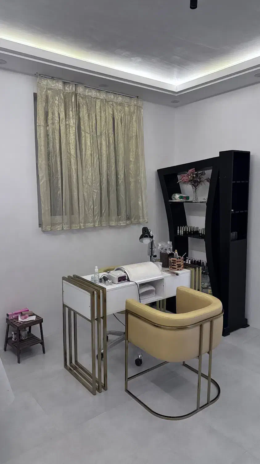 فروش کلیه وسایل ناخن|آرایشی، بهداشتی، درمانی|شاهرود, |دیوار