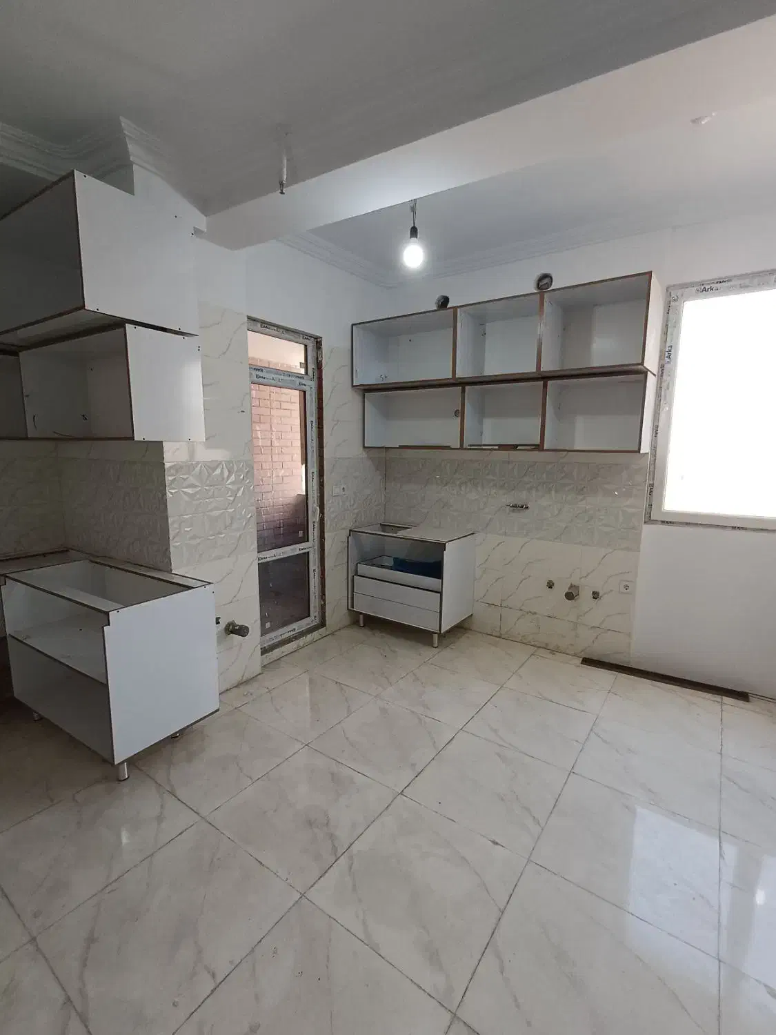 آپارتمان نوساز کلید نخورده*۹۵متری*