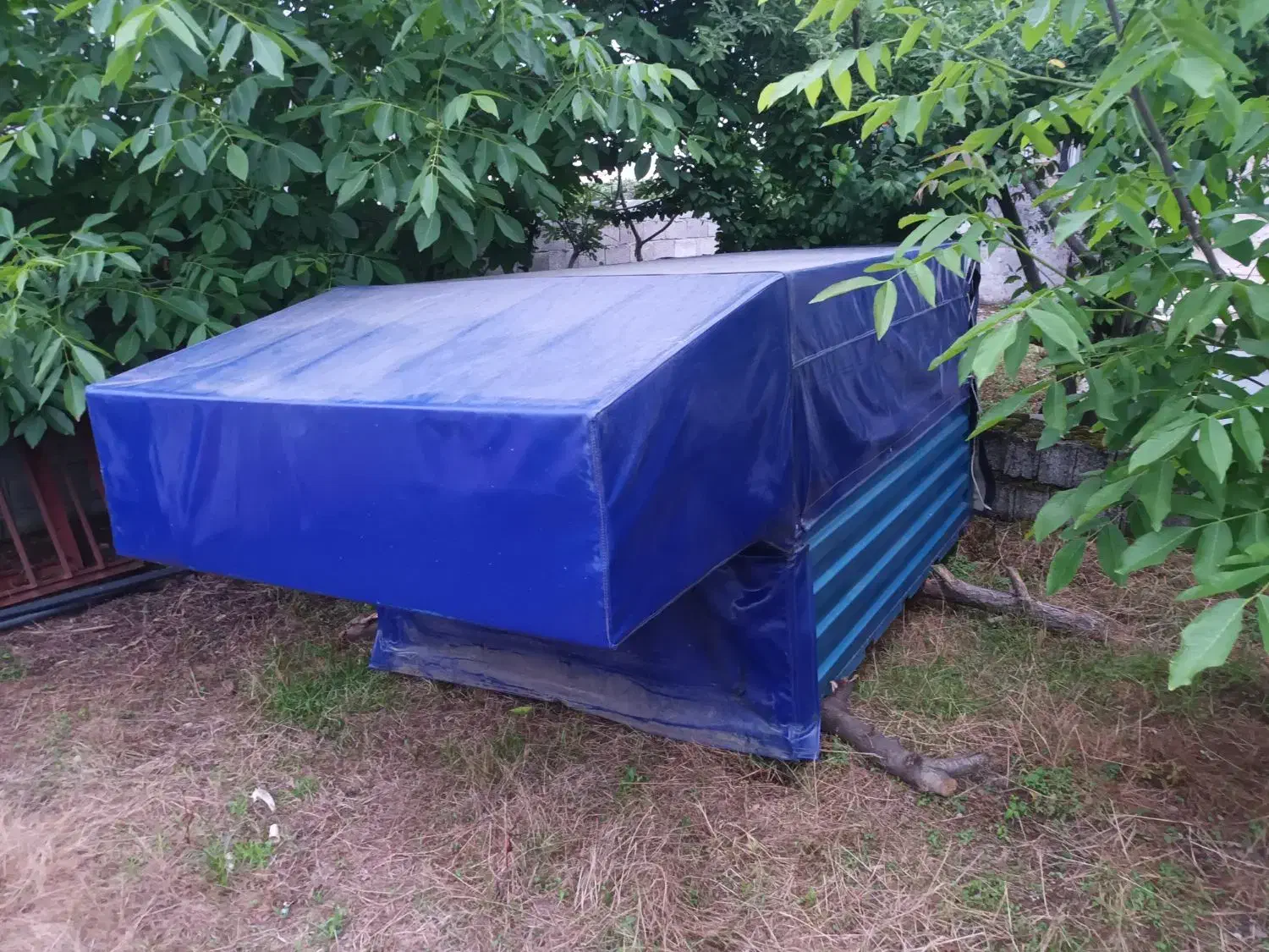 اتاق وانت مزدا مسقف چادری و فلزی خیلی محکم وعالی|قطعات یدکی و لوازم جانبی|اسالم, |دیوار