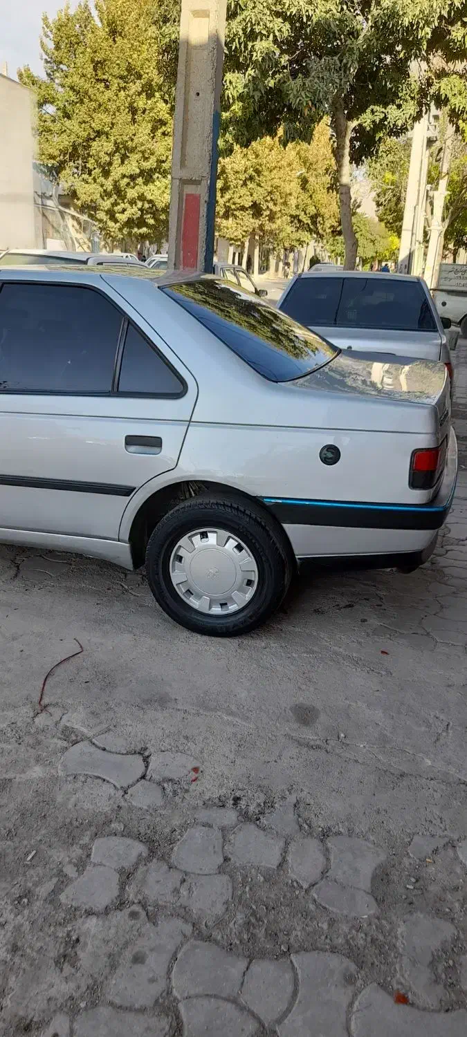 پژو ۴۰۵ بنزینی|خودرو سواری و وانت|ملایر, |دیوار