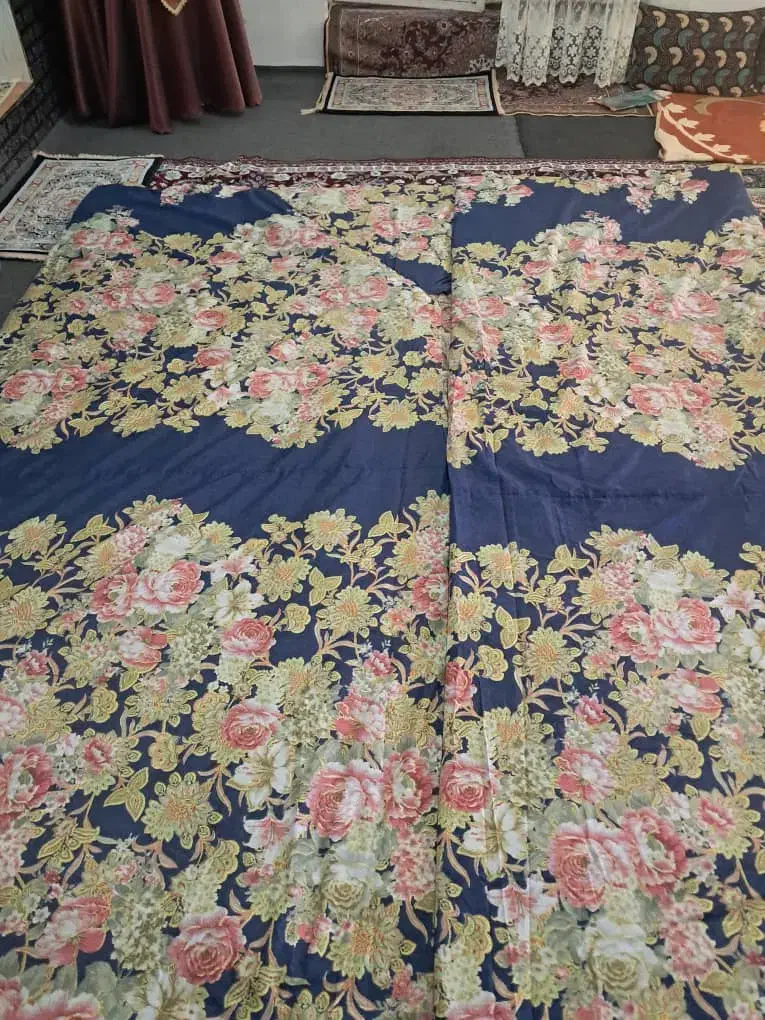 لحاف کرسی 4×4 نو  با ملحفه|رختخواب، بالش، پتو|شازند, |دیوار