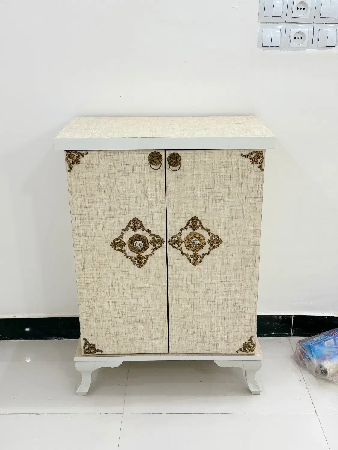 جاکفشی|جاکفشی، کمد، دراور|بندر کنگان, |دیوار