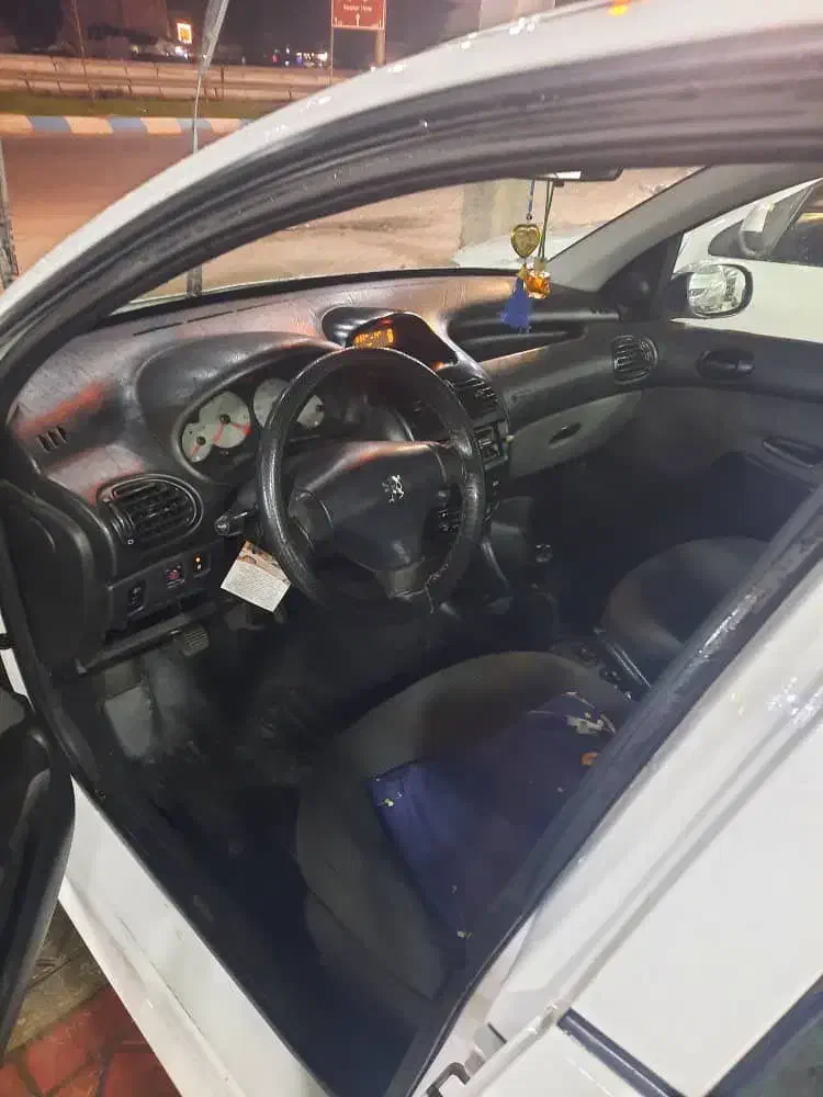 206|خودرو سواری و وانت|فومن, |دیوار