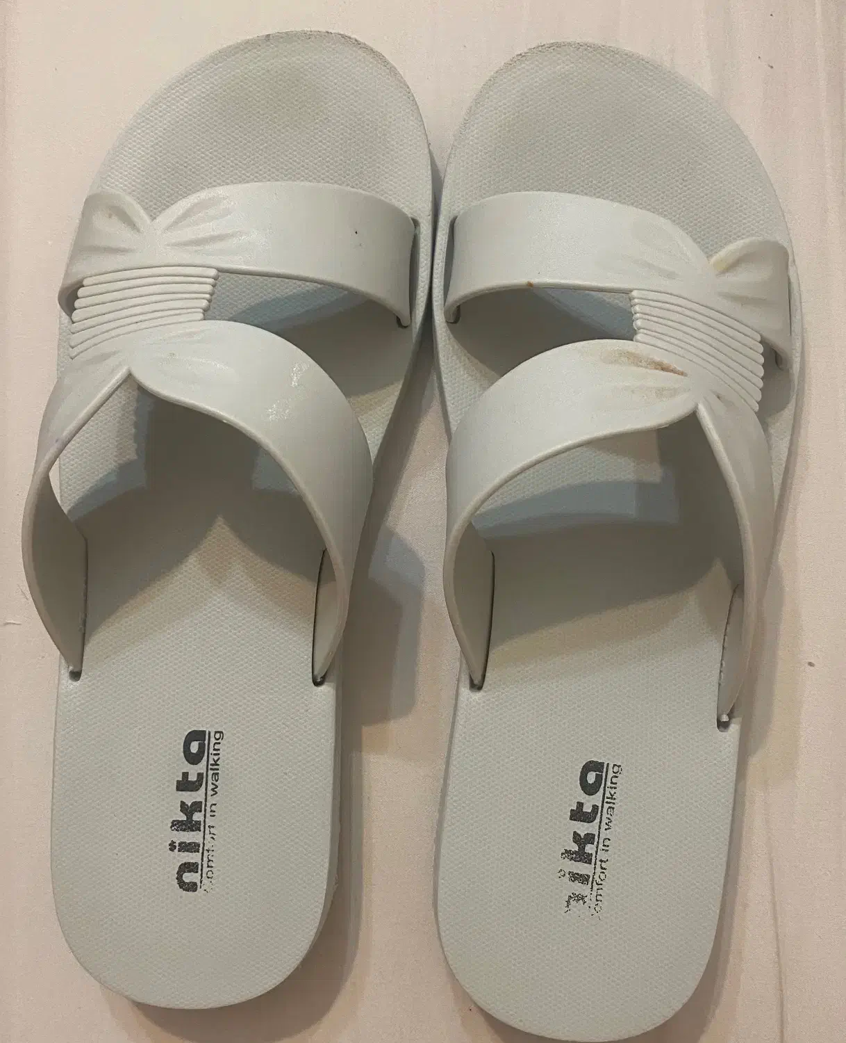 دمپایی نیکتا|کیف، کفش، کمربند|رشت, پیرسرا|دیوار