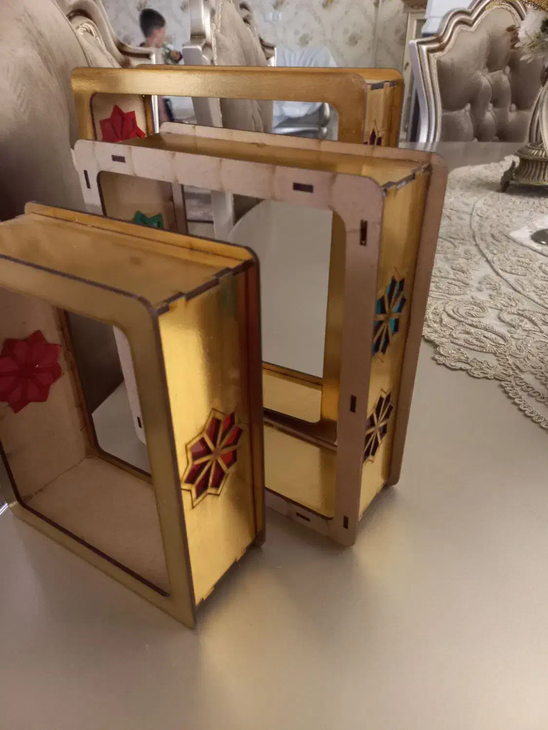 شلف چوبی دیواری ۳۵۰ تومن|کتابخانه، شلف، قفسههای دیواری|خوی, |دیوار