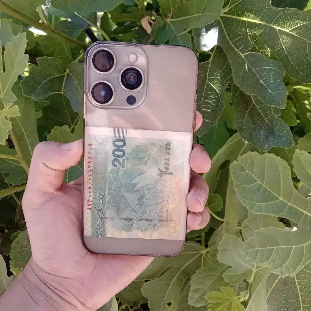 گوشی ایفون ایکس ار در لیفت قالب ۱۵پرومکس|موبایل|بروجرد, |دیوار