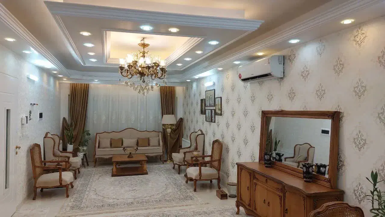 منزل ویلایی / دو طبقه مجزا/ سند تک برگ/۱۵ خرداد|فروش خانه و ویلا|قم, سراجه (۱۵ خرداد)|دیوار